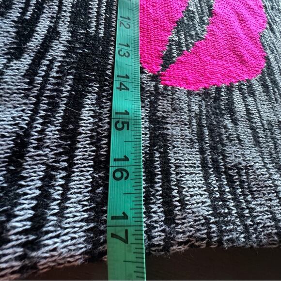 Kiss Pink Lips Knit Sweater By Lei Size Large - Picture 10 of 13